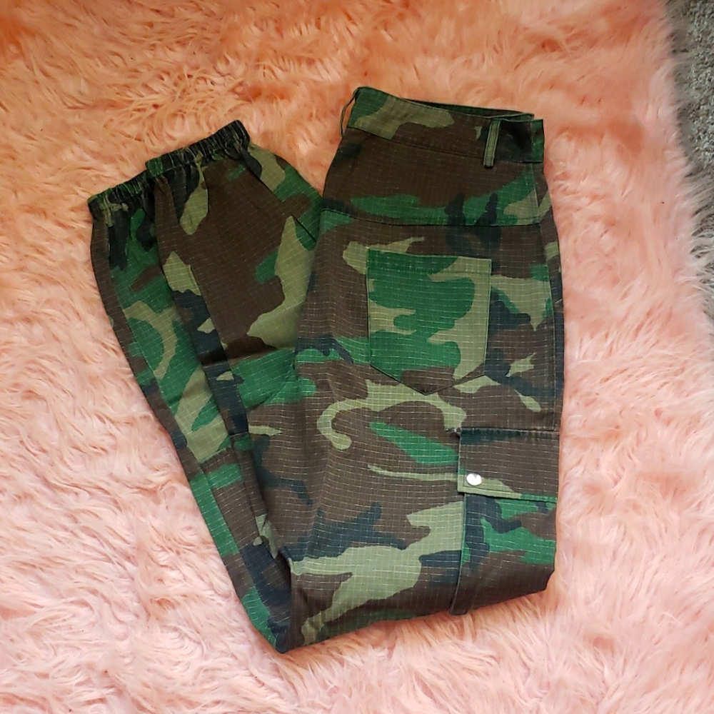 Camouflage Cargo Jogger Pant